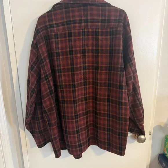 Claybrooke Outdoors Plaid Shirt - EUC - Picture 2 of 4